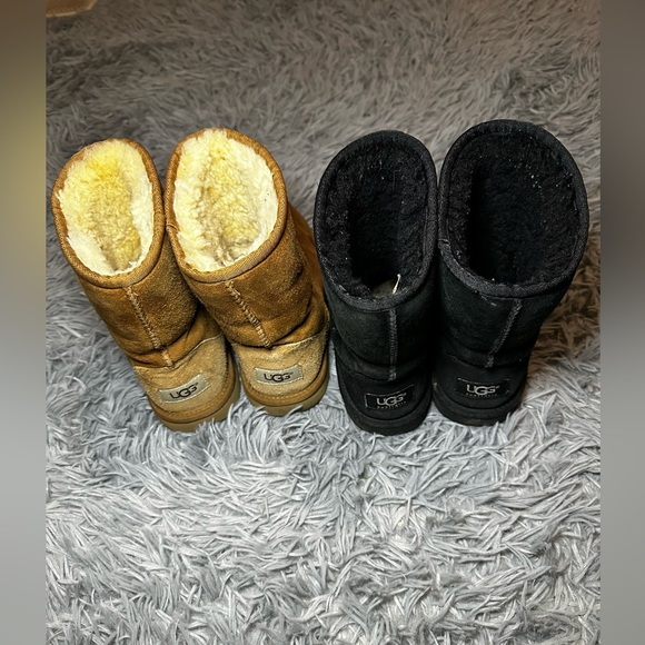 2 Pairs of UGG Boots - Picture 14 of 14